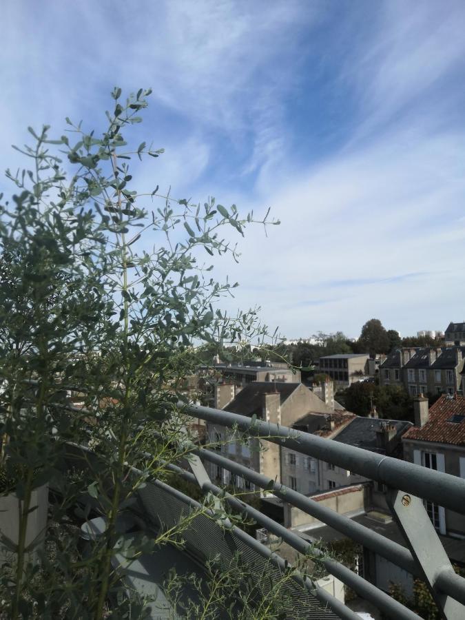 Le Carmelite Lejlighed Poitiers Eksteriør billede